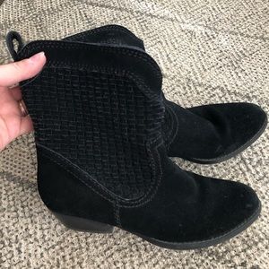 Black boots. Size 7.5. Nine West.